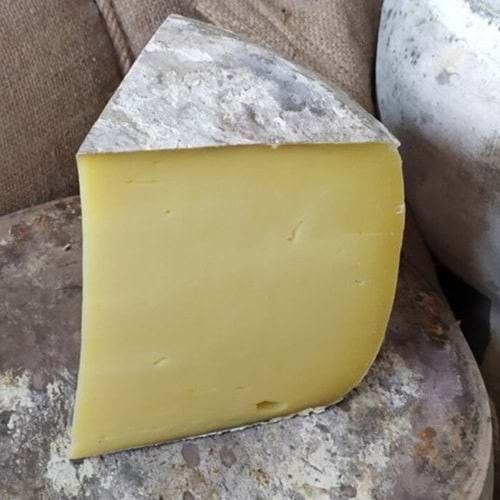 Kars Eski Kaşar Peyniri - 1 Yıllık - 1KG