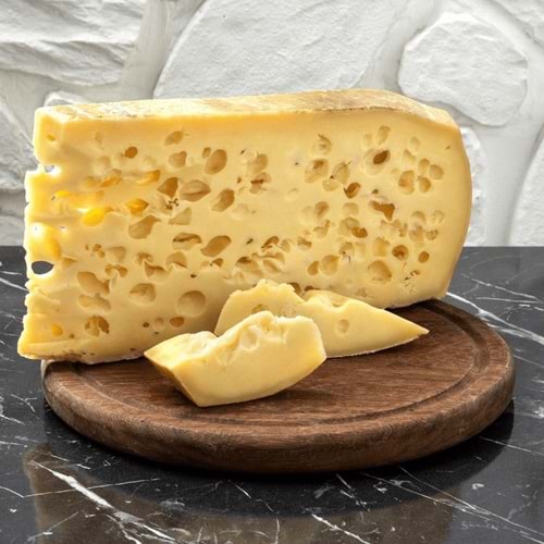 Taş Mahzen Kars Gravyer Peyniri - 500GR