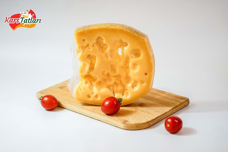 Taş Mahzen Kars Gravyer Peyniri - 1KG