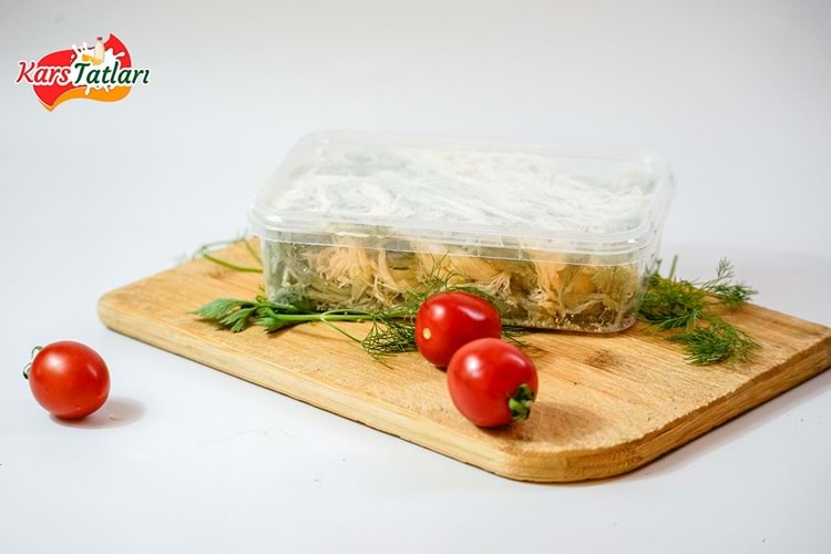 Göğermiş Yeşil Çeçil Peyniri - 500GR